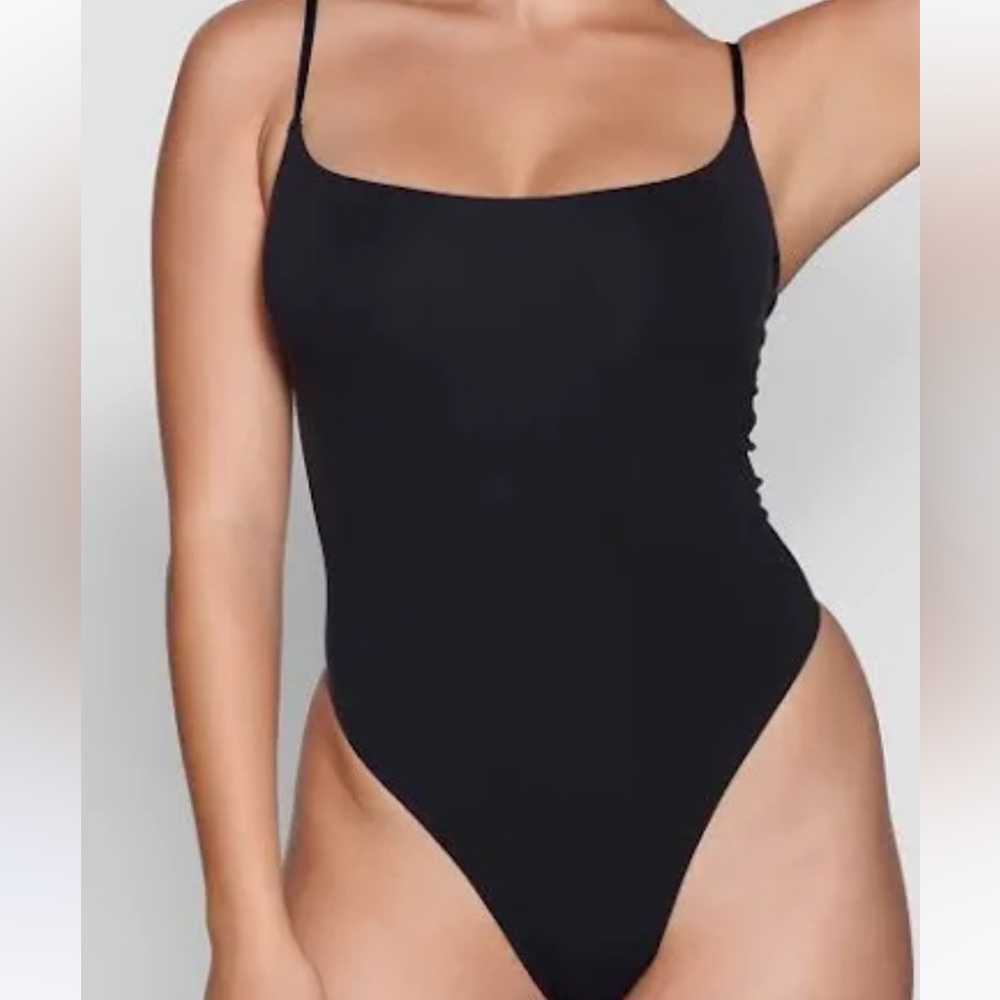Skims Cami Bodysuit in Onyx